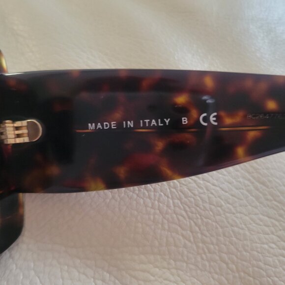 Chanel Women's Tortoise Chunky Square Frame Sunglasses With CC Logo Item #5435-A - Picture 8 of 16